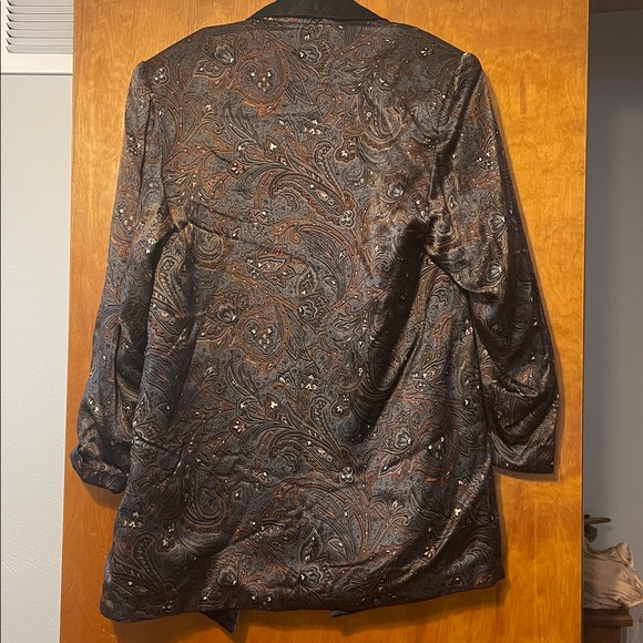 Ellen Tracy Black and Brown Paisley 100% silk Blazer - Picture 4 of 4